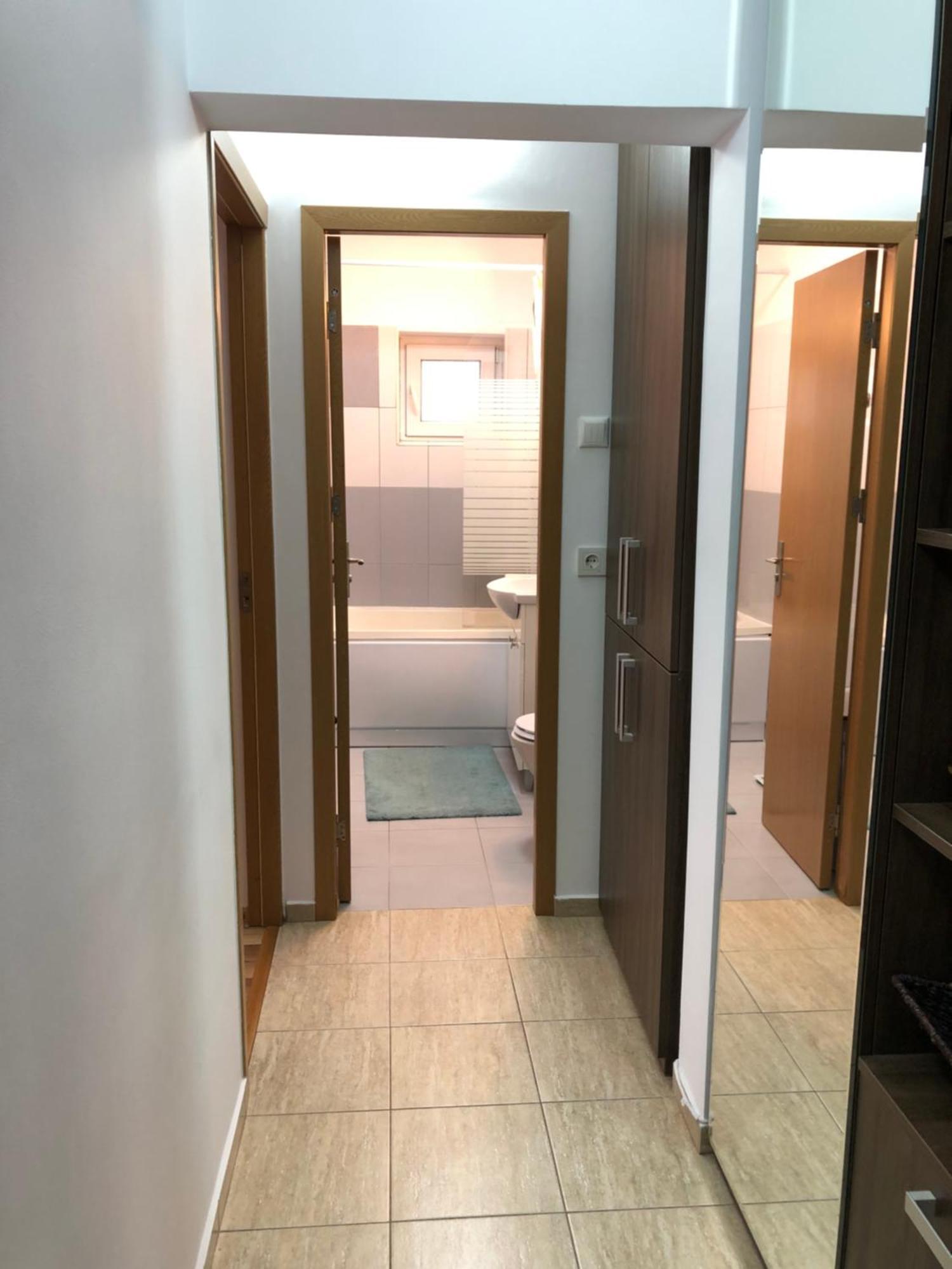 Adrian Home Libra Ploiesti Bagian luar foto